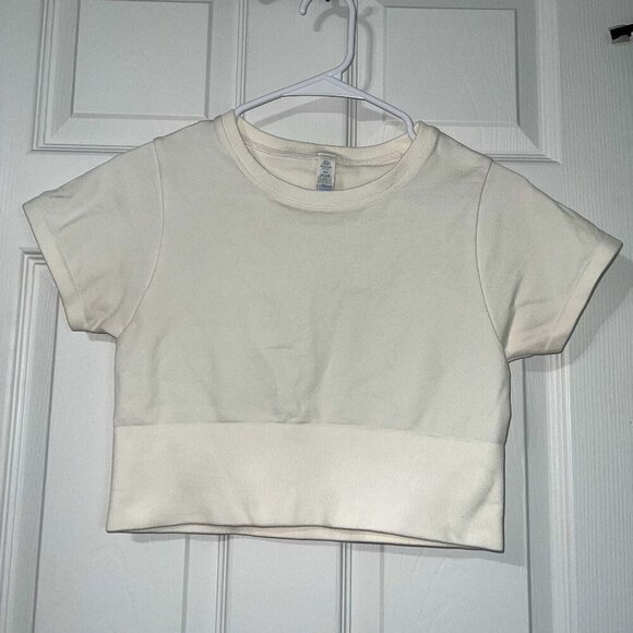 aerie Tops - Offline by Aerie White Athletic Crop Top Seamless Size M